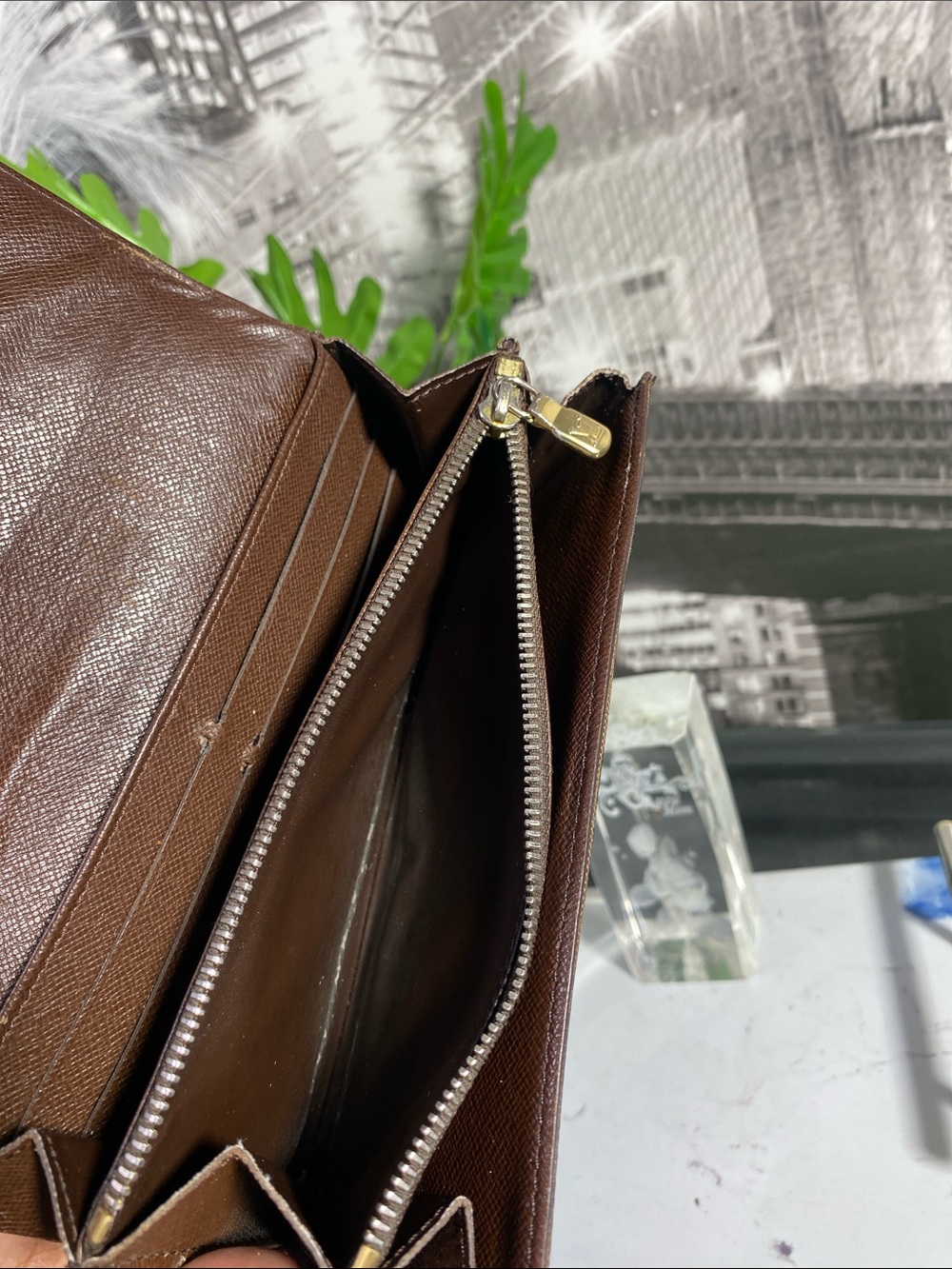 Authentic Louis Vuitton Damier Long Sarah Wallet - Picture 12 of 16